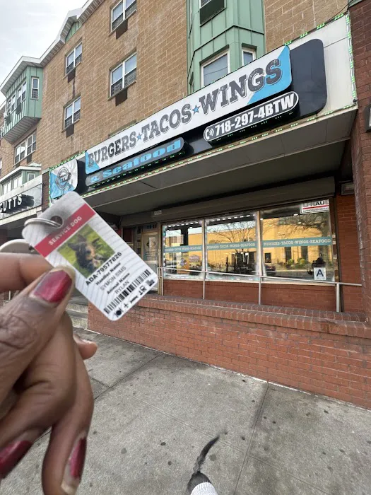 Burgers Tacos Wings & Seafood Picture 3