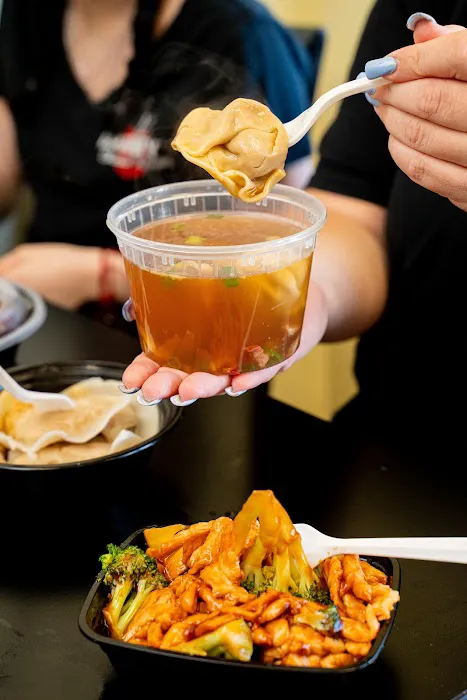 Danny's Chinese Kitchen - Howard Beach Picture 6