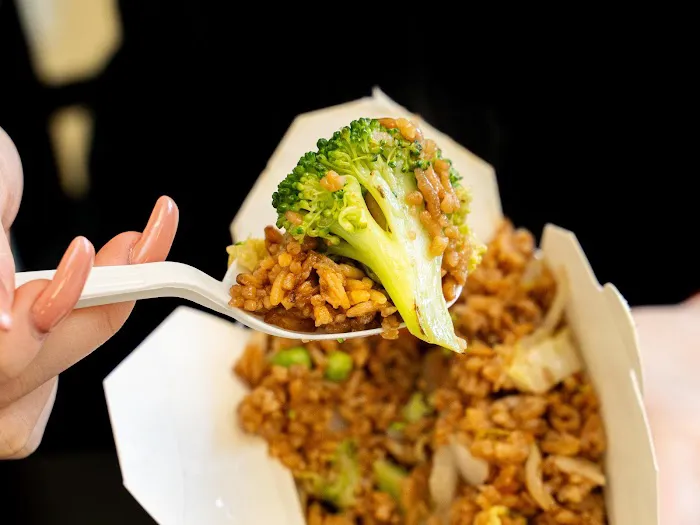 Danny's Chinese Kitchen - Howard Beach Picture 9