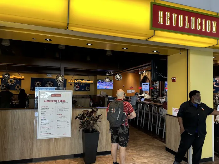 Revolucion Picture 8
