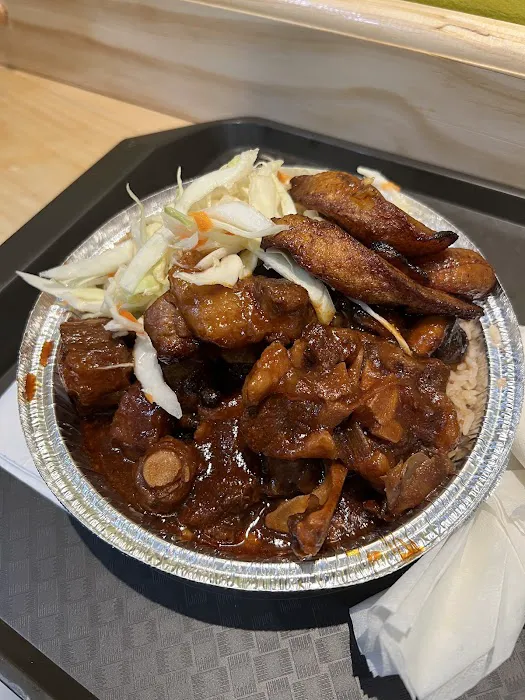 4 Milli Cafe & Caribbean Cuisine INC Picture 5
