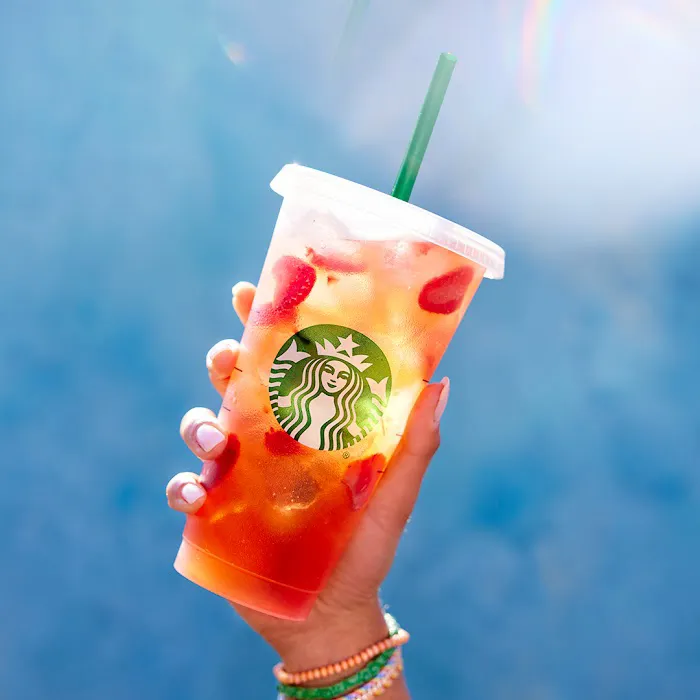 Starbucks Picture 4