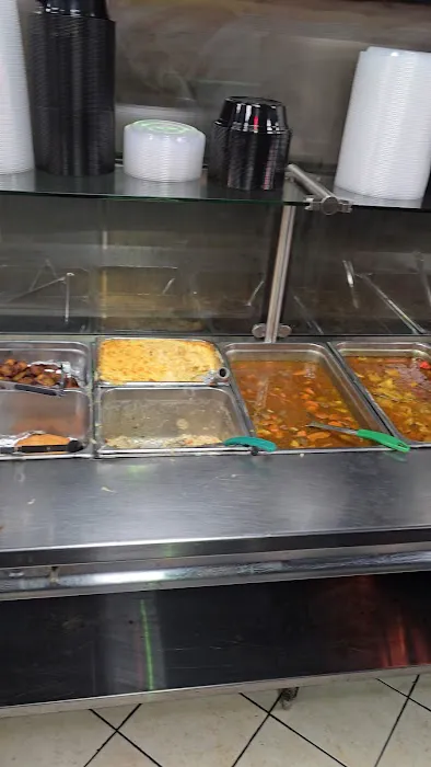 Peppa's Jerk Chicken (Queens) Picture 3