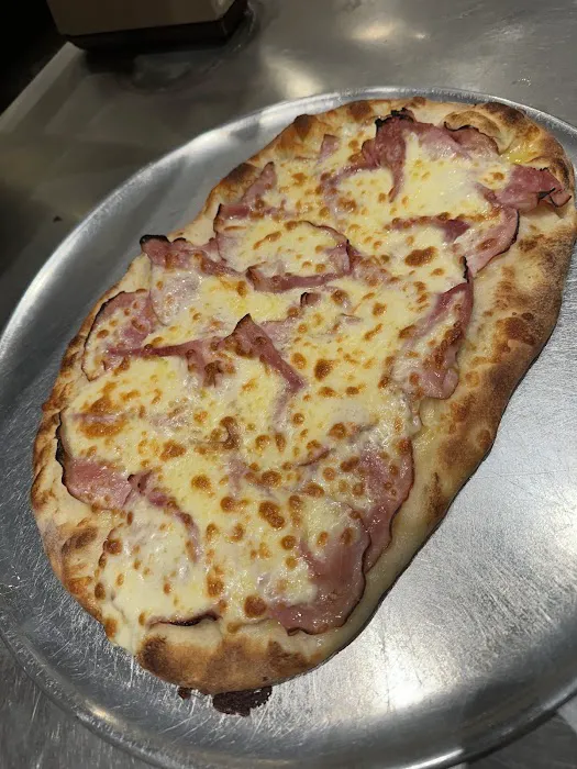 La Villa Pizzeria Picture 5