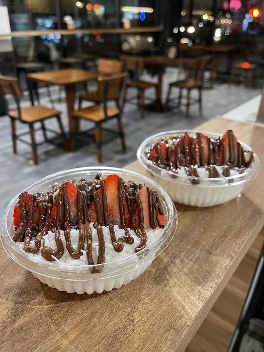 Baya Bar - Acai & Smoothie Shop Picture 7