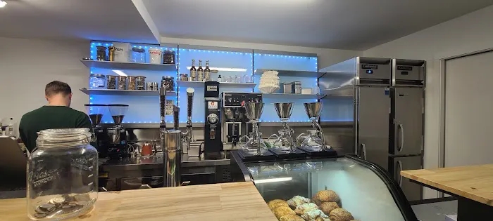 Highly Grounded Cafe Picture 3