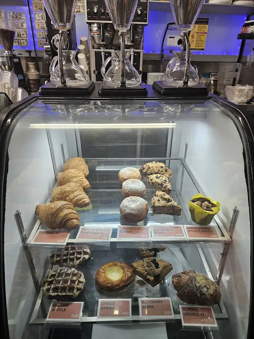 Highly Grounded Cafe Picture 6
