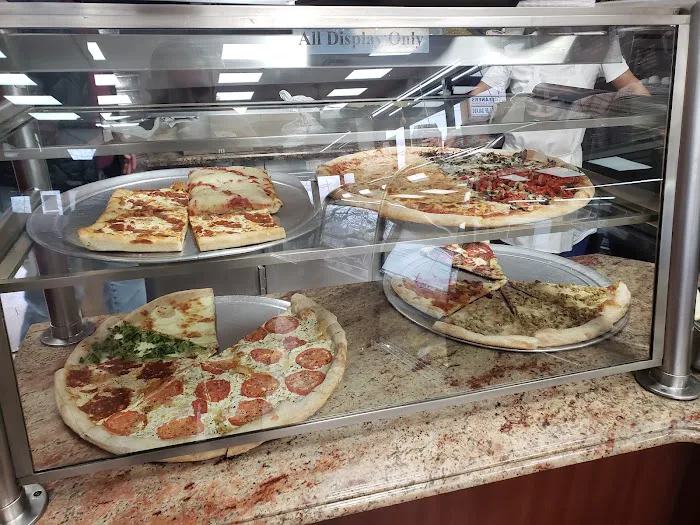 Dagan Kosher Pizza Picture 3