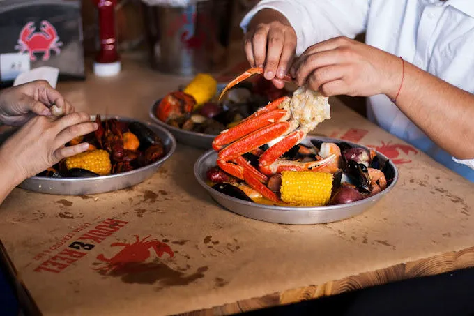 Hook & Reel Cajun Seafood & Bar Picture 5