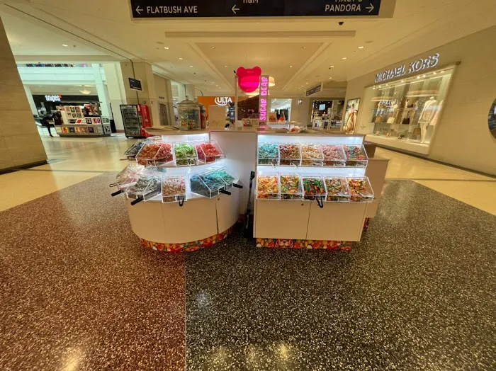 Sugar Bear Candy Store - Best Candy Store in Kings Plaza NY Picture 5