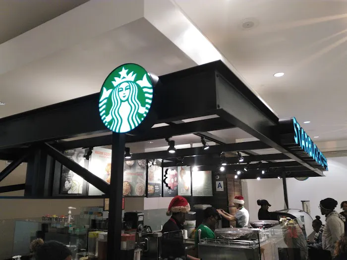 Starbucks (Mall Location) Picture 3