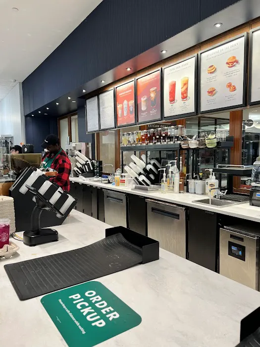 Starbucks (Mall Location) Picture 5