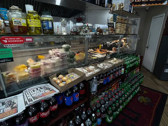 T DELI & GRILL Picture 3