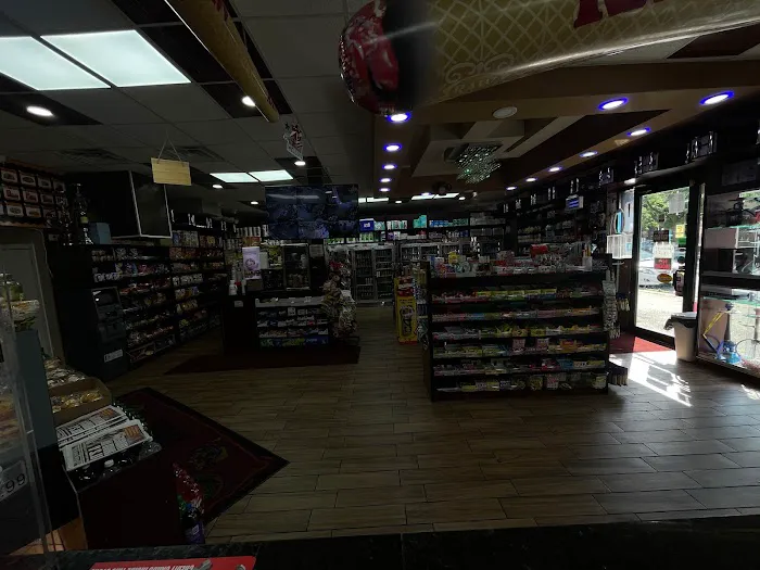 T DELI & GRILL Picture 5