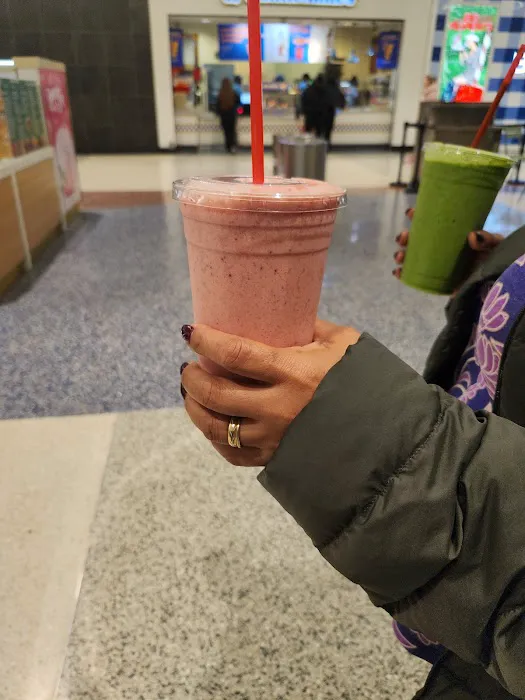 The Smoothie Bar Picture 3