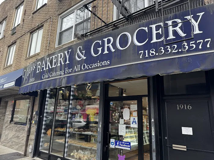 Vito's Bakery & Grocery Picture 8