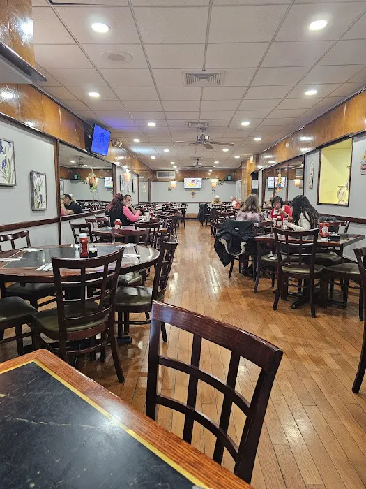 New three star restaurant Picture 3