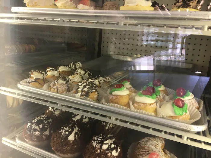 T & D Bakery Picture 2