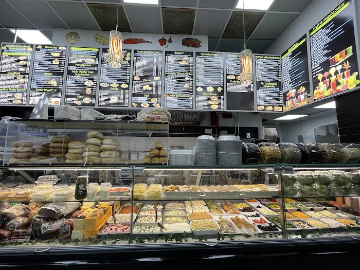 Brooklyn King Deli & grill Picture 8