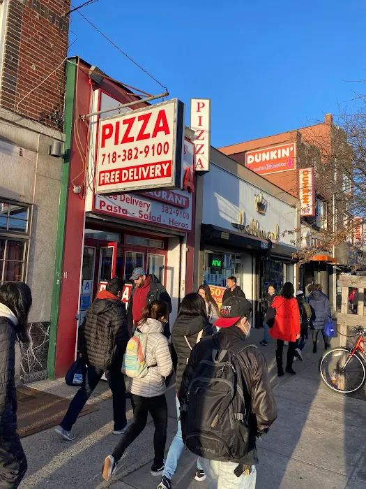 Luigi's Pizzeria Picture 9