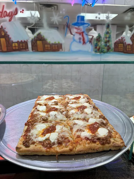Luigi's Pizzeria Picture 2
