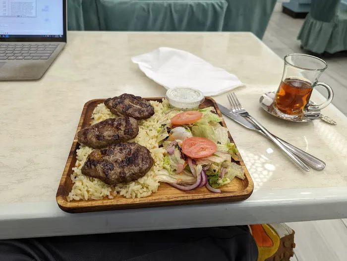 Little Istanbul Restaurant Picture 2