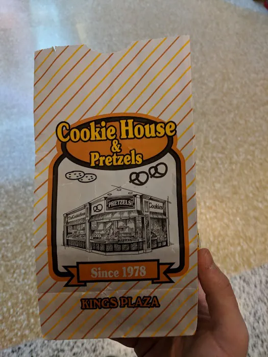 The Cookie House Picture 6