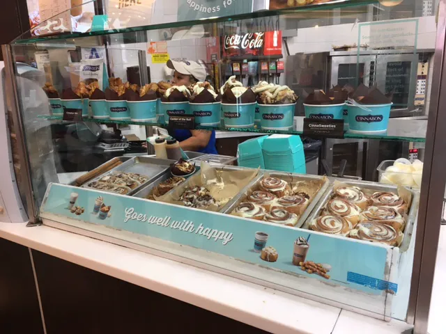 Cinnabon Picture 6