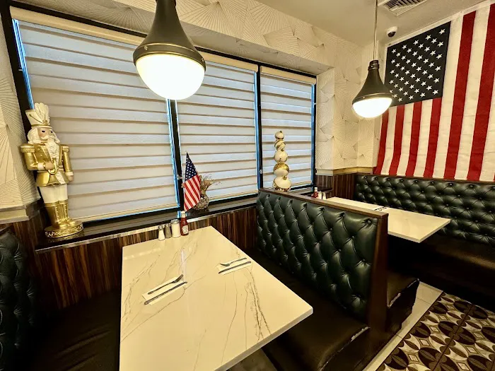 Oasis Diner Picture 10