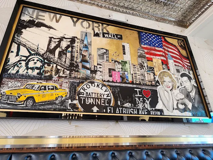 Oasis Diner Picture 9