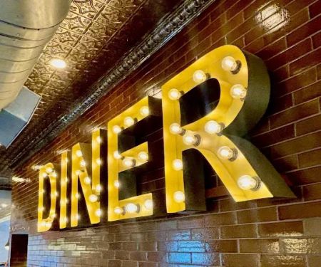 Oasis Diner