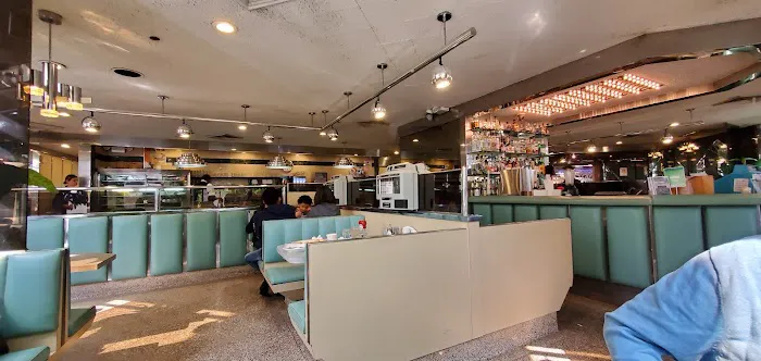 Floridian Plaza Diner Picture 7