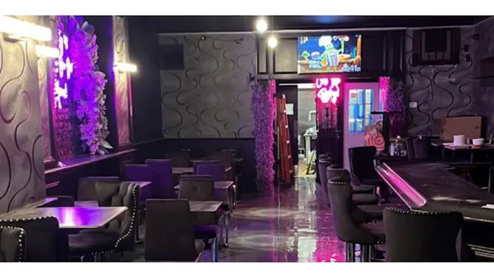 Allure Restaurant and Bar Picture 3