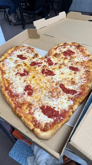 Quentin Pizza Picture 6