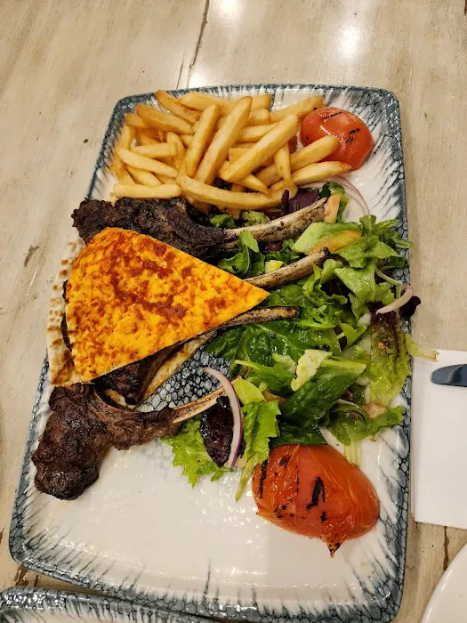 ACherry Restaurant Picture 2