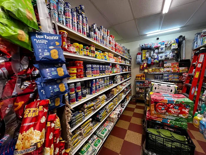 Market Deli Picture 8