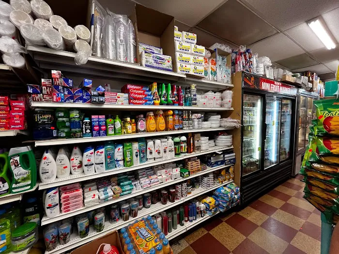 Market Deli Picture 3