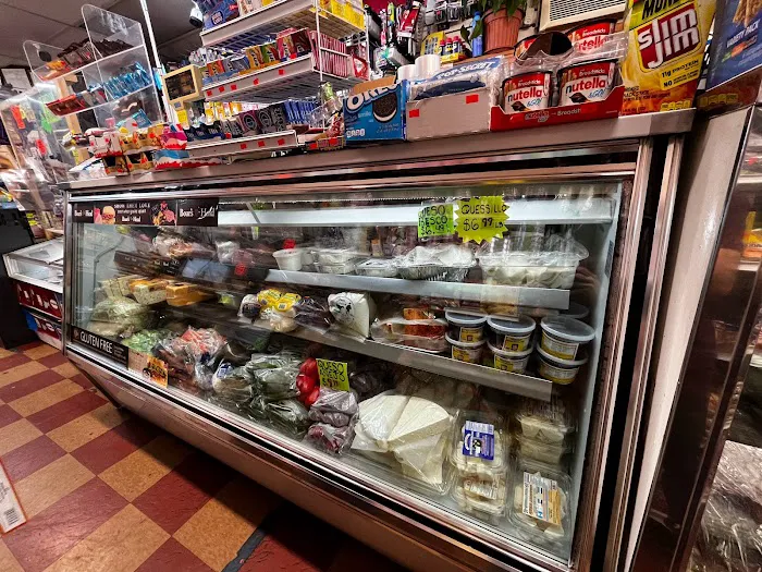 Market Deli Picture 7