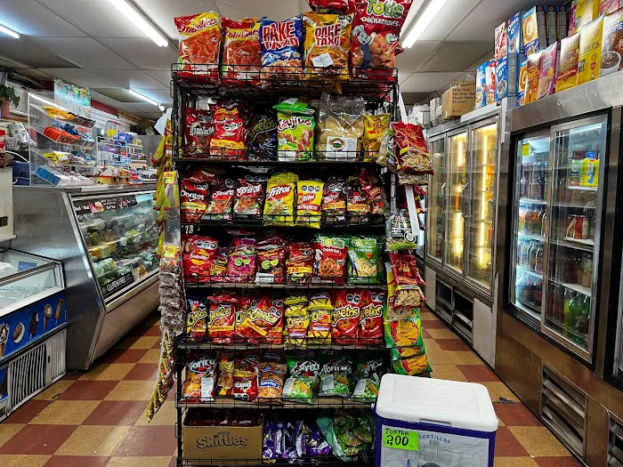Market Deli Picture 9