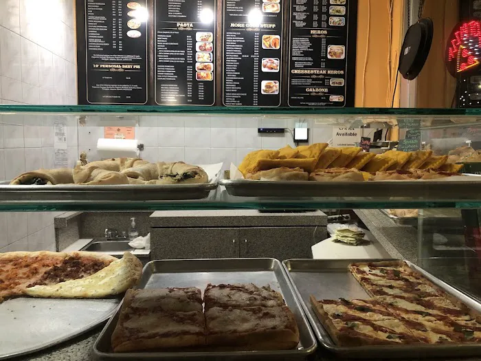 AJ's Pizzeria & Restaurant Picture 3