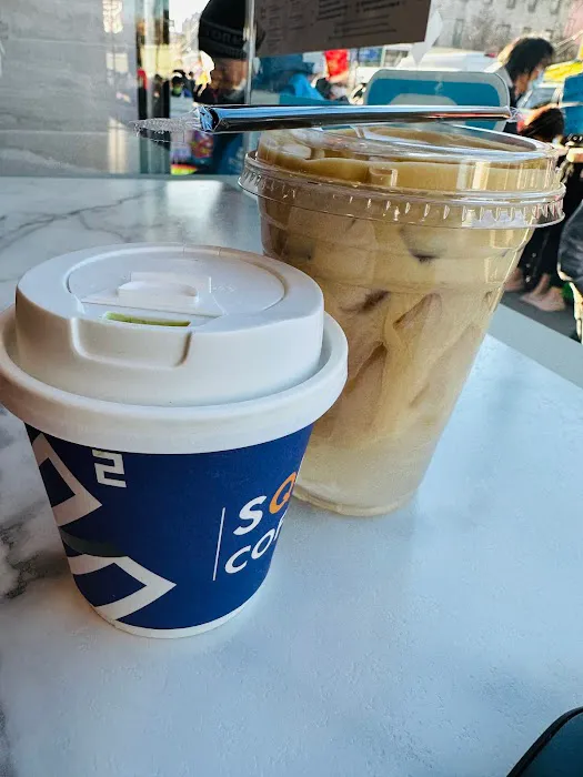 Square Coffee Picture 4