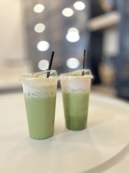 Apricot Cafe Picture 1