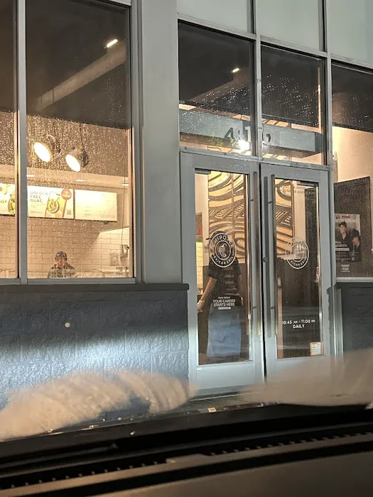 Chipotle Mexican Grill Picture 6