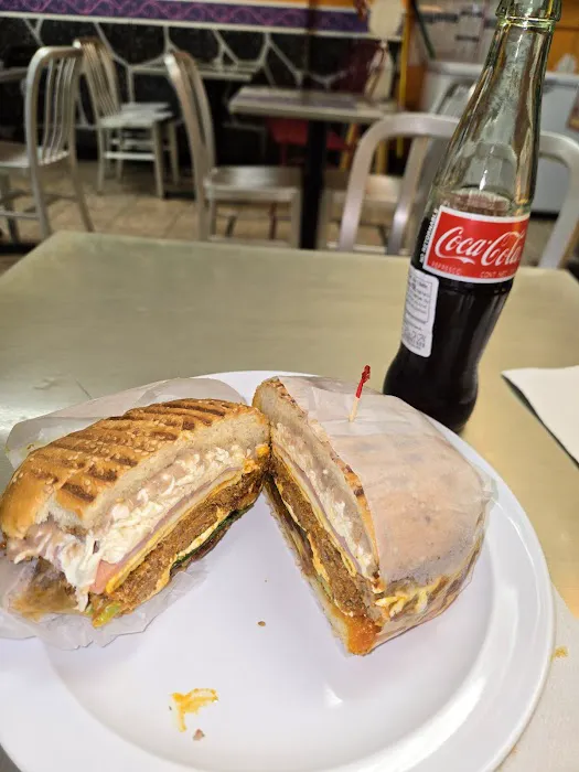 Don Pepe Tortas Y Jugos Picture 5