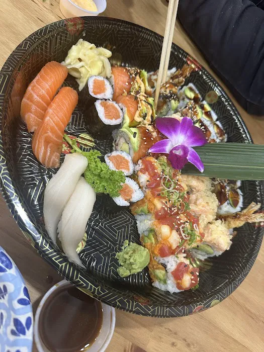 J&A sushi Picture 7