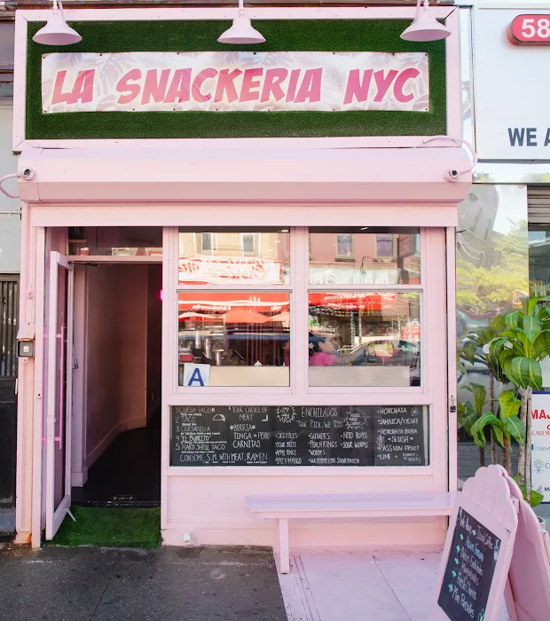 La Snackeria NYC Picture 8