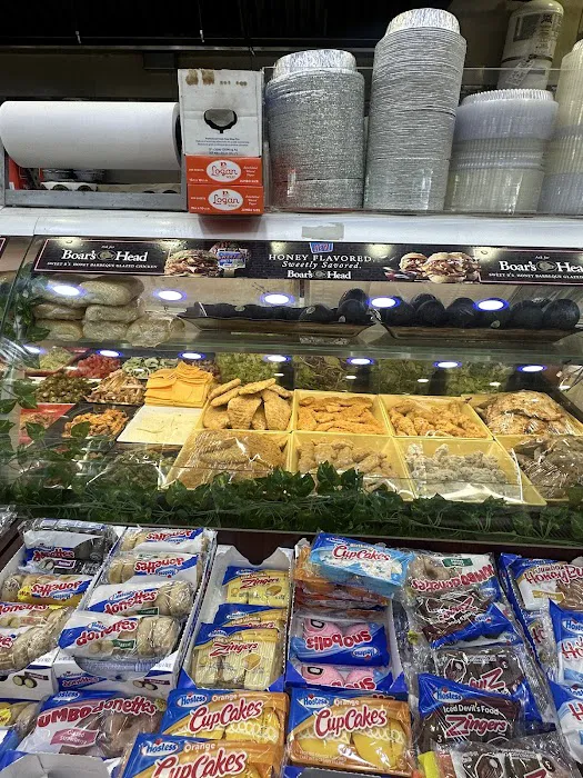 Maimoni Gourmet Deli & Grill Picture 6