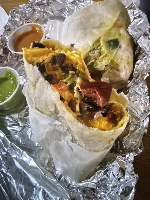 Maimoni Gourmet Deli & Grill Picture 5