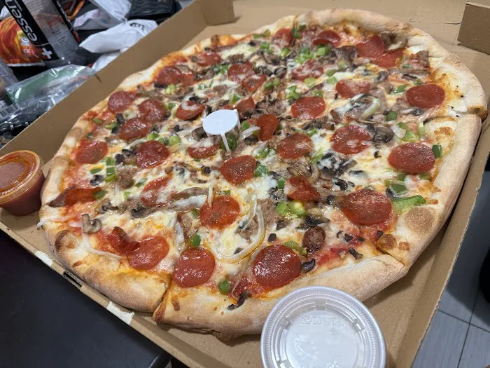 Luigi’s Pizza Picture 8