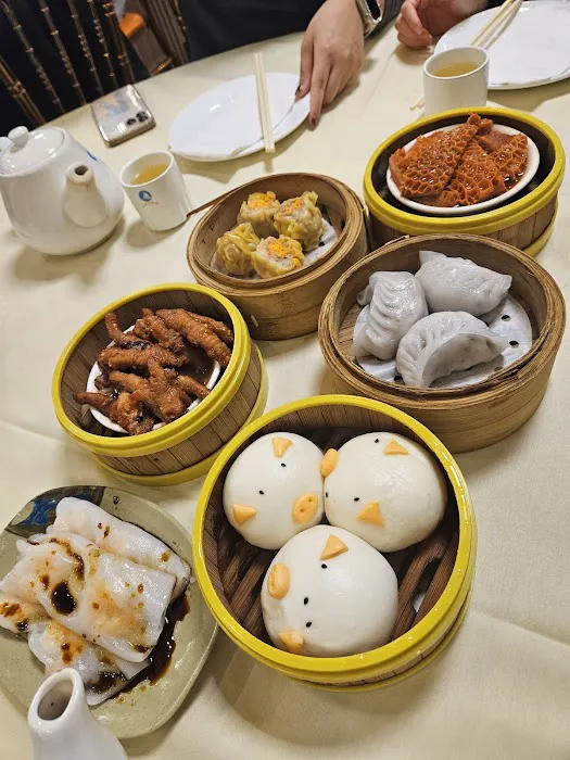 Golden Seafood Palace Picture 2
